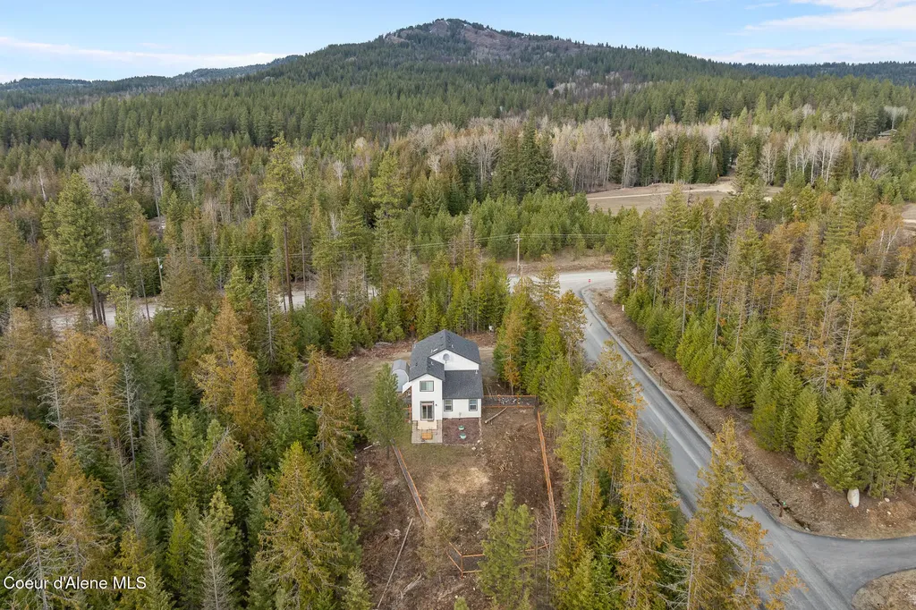 26 Discovery Way Sagle ID 83860