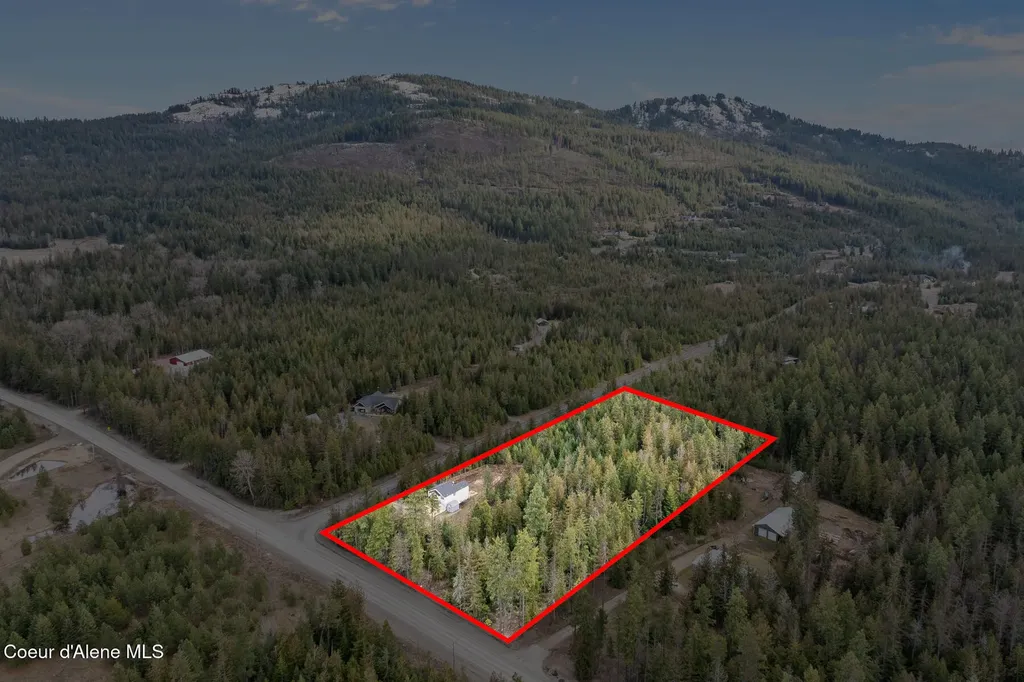 26 Discovery Way Sagle ID 83860