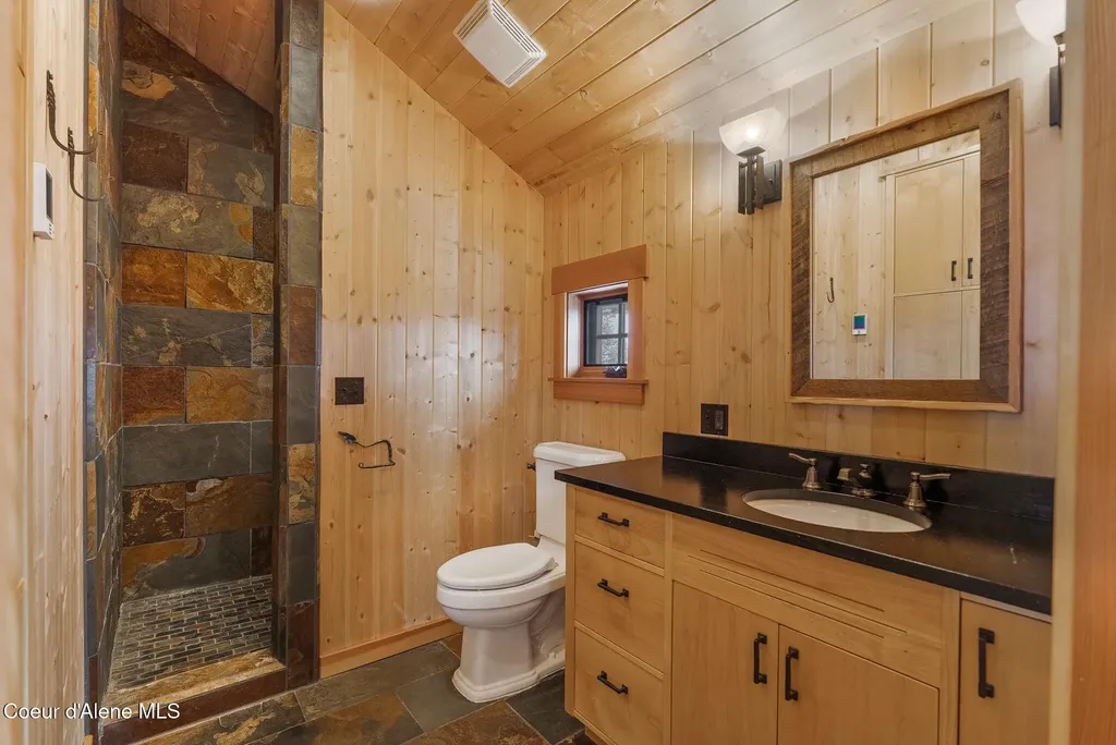 2222 Hidden Valley Road Sandpoint ID 83864