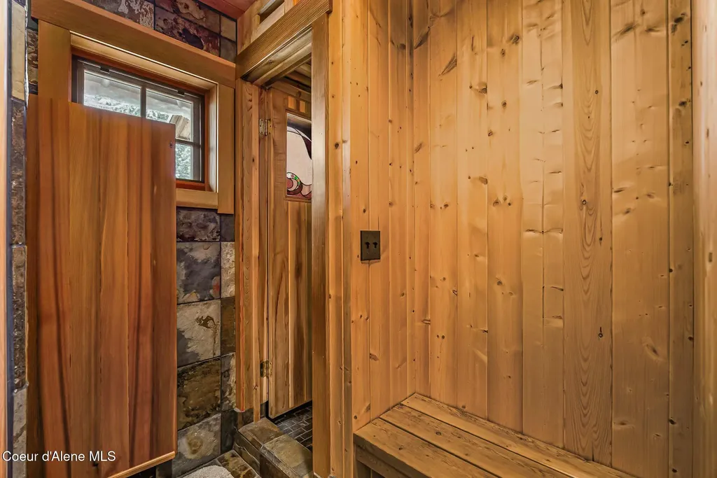 2222 Hidden Valley Road Sandpoint ID 83864