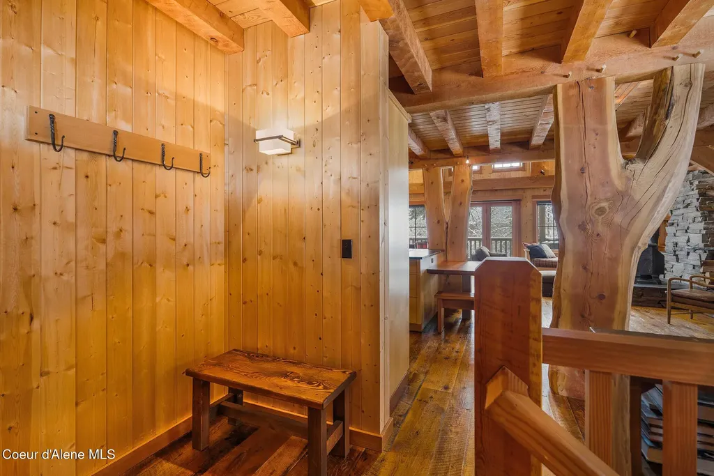 2222 Hidden Valley Road Sandpoint ID 83864