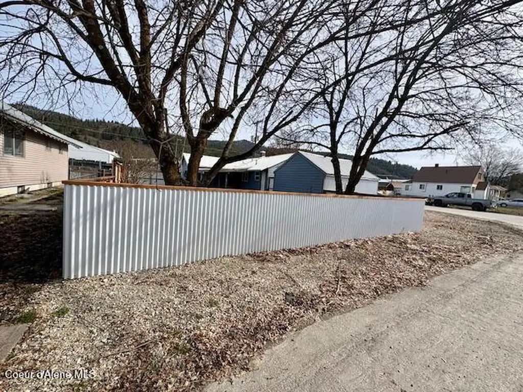 204 N Chestnut Street Kellogg ID 83837