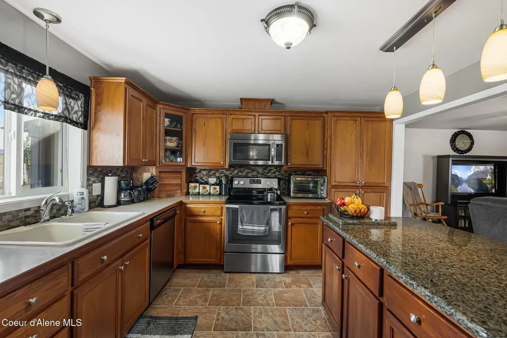 331 15th Street Plummer ID 83851