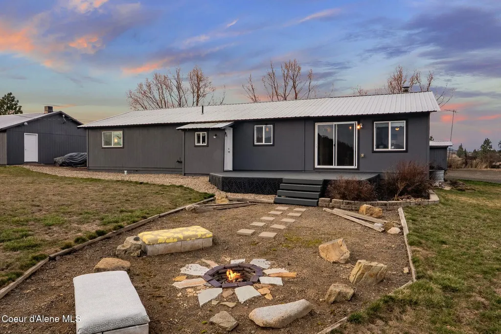 331 15th Street Plummer ID 83851