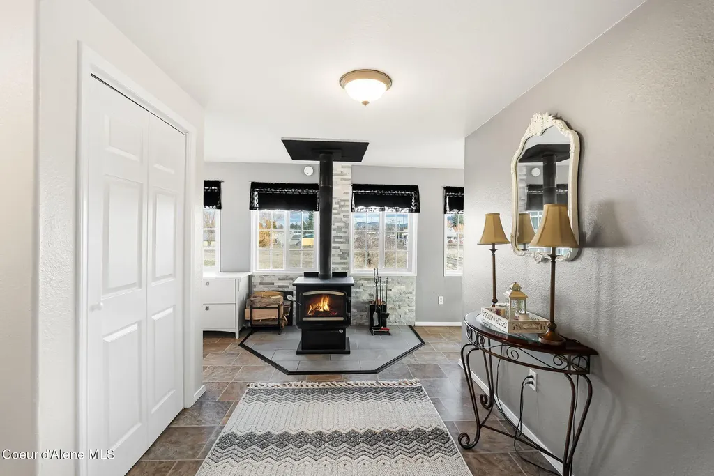 331 15th Street Plummer ID 83851