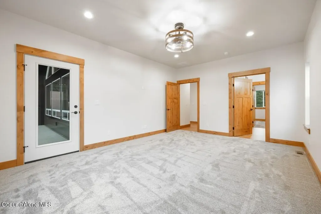 10104 N Hubble Street Hayden ID 83835