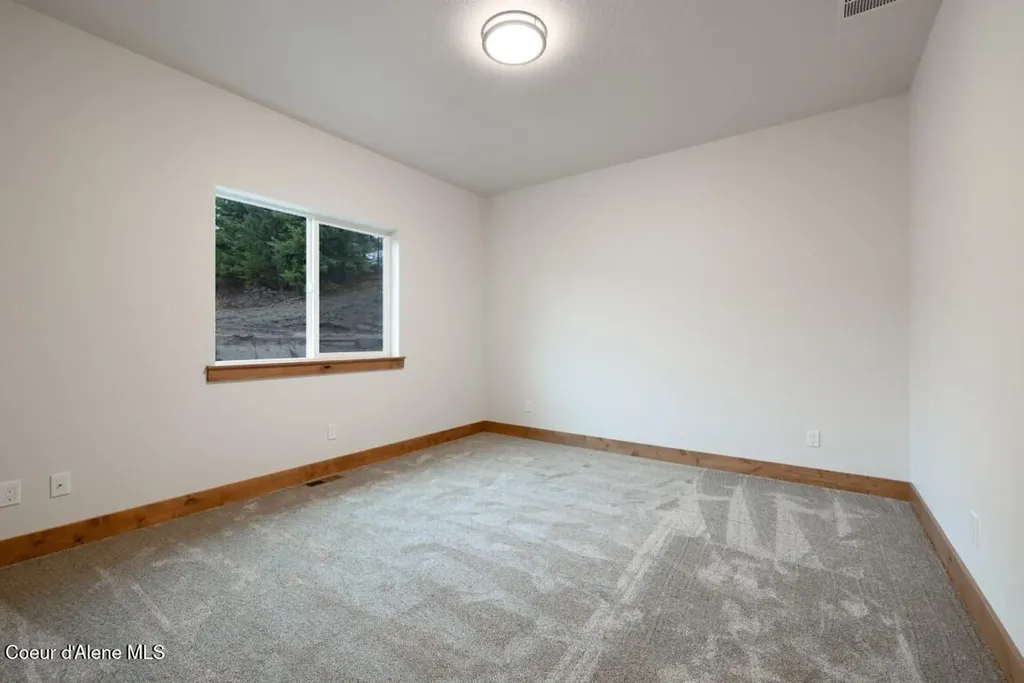 10104 N Hubble Street Hayden ID 83835