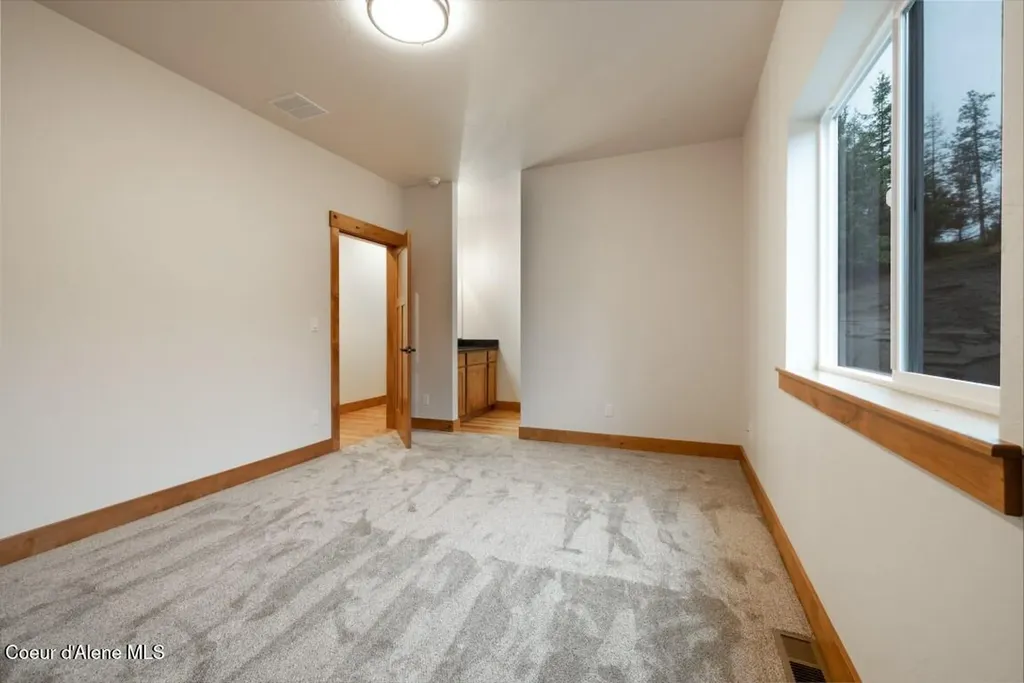 10104 N Hubble Street Hayden ID 83835