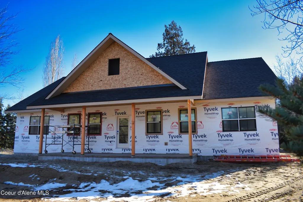 2151 Highland Flats Road Naples ID 83847