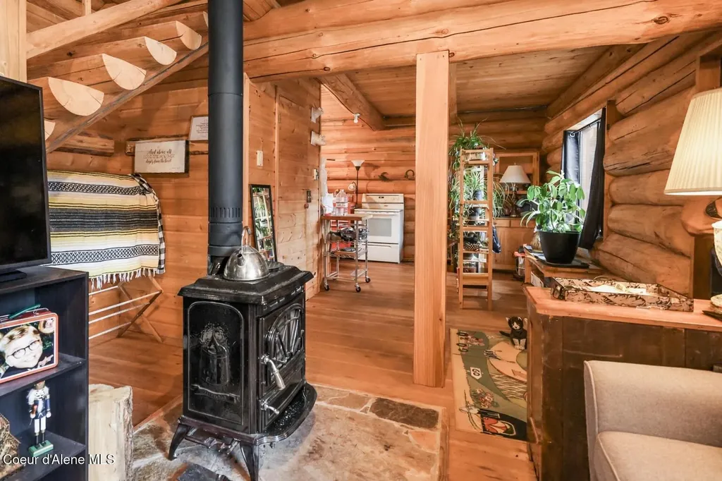 128 Quill Drive Priest River ID 83856