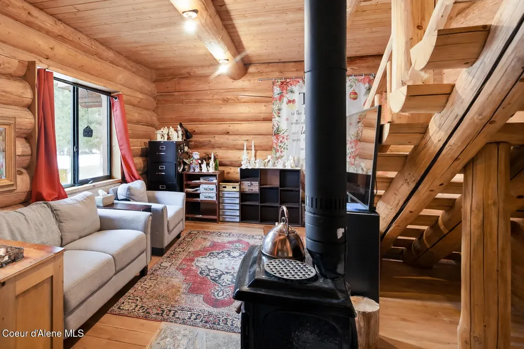 128 Quill Drive Priest River ID 83856