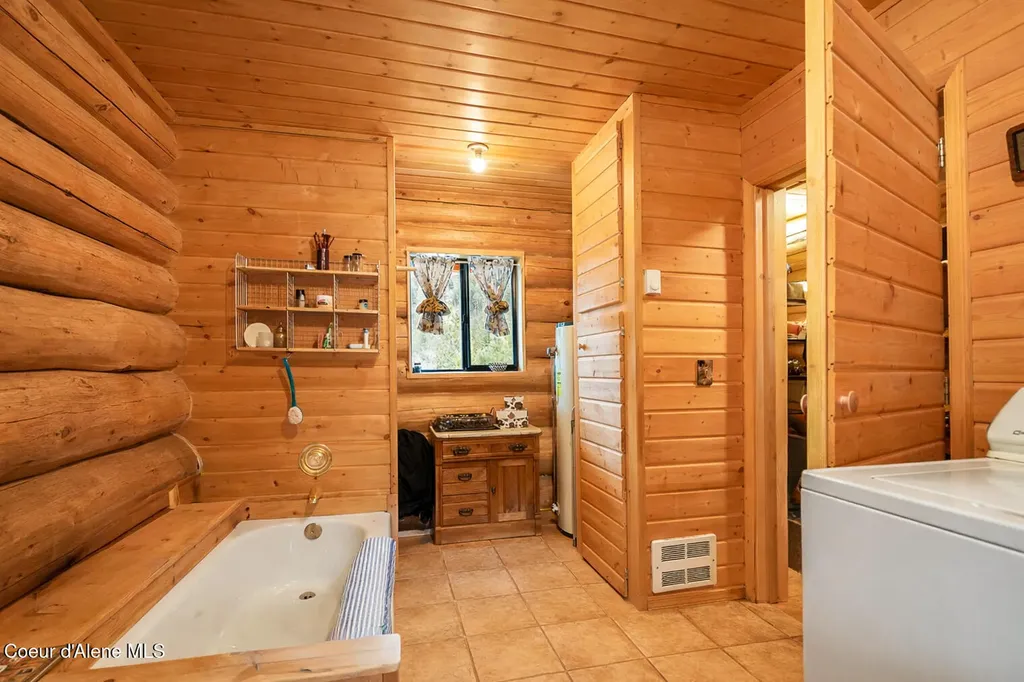128 Quill Drive Priest River ID 83856