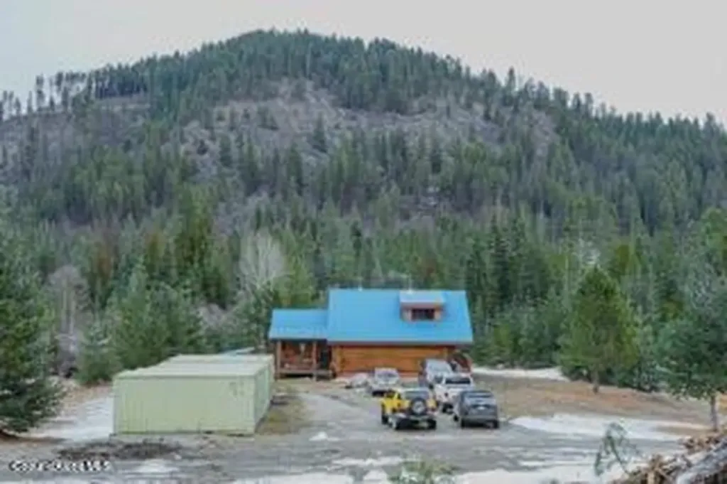 128 Quill Drive Priest River ID 83856