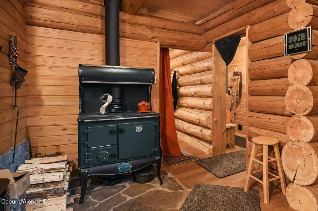 128 Quill Drive Priest River ID 83856
