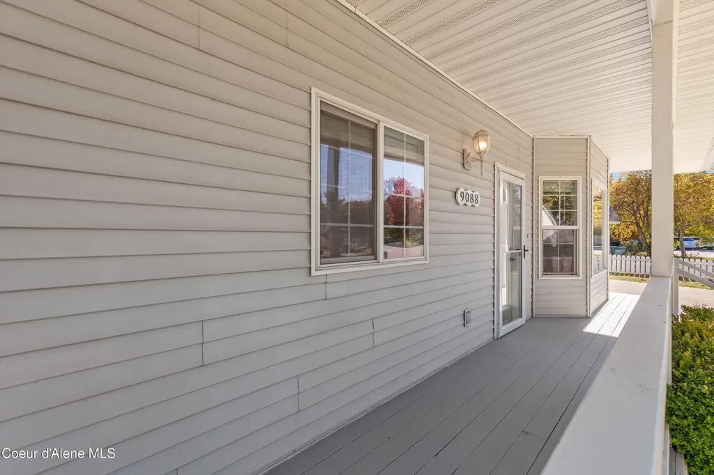 9088 N Orange Blossom Court Hayden ID 83835