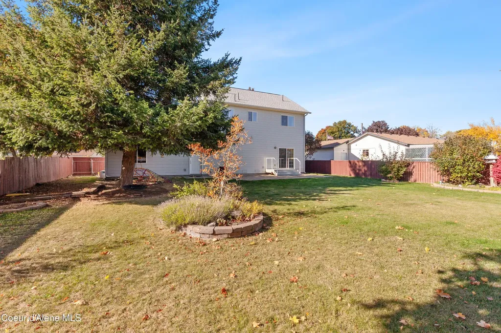 9088 N Orange Blossom Court Hayden ID 83835