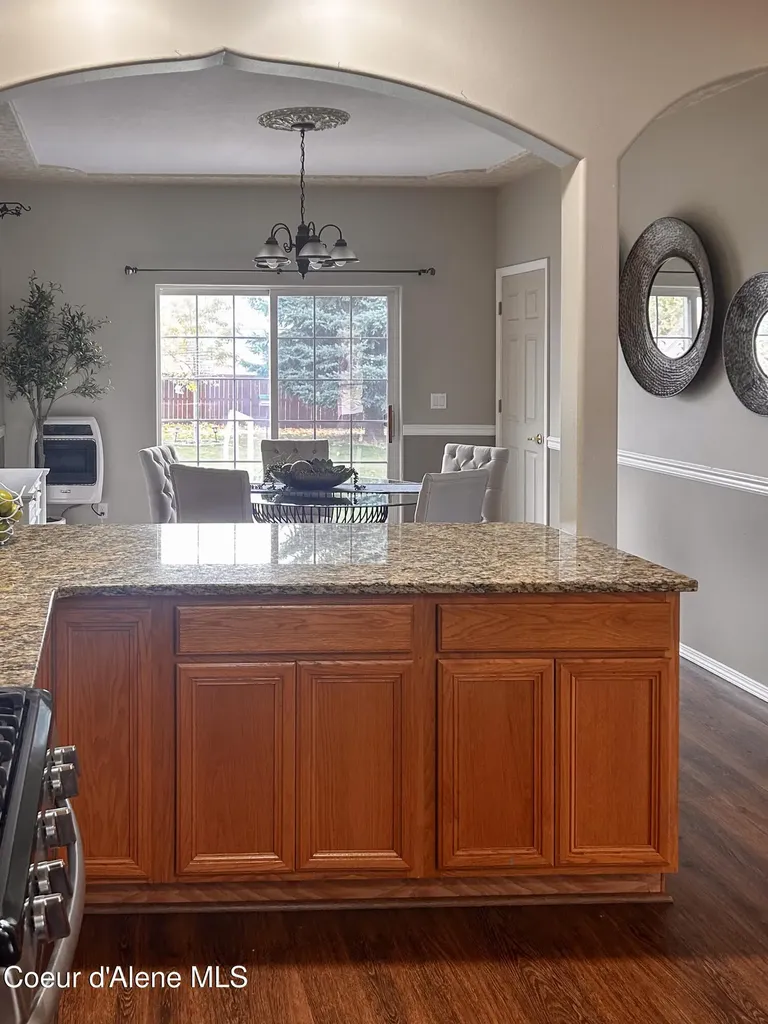 9088 N Orange Blossom Court Hayden ID 83835
