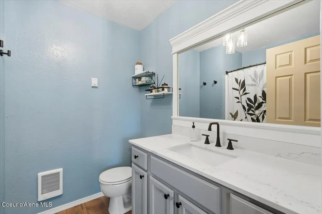 1210 Main Street Sandpoint ID 83864