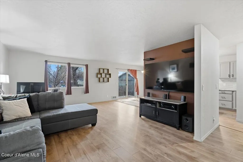 1210 Main Street Sandpoint ID 83864