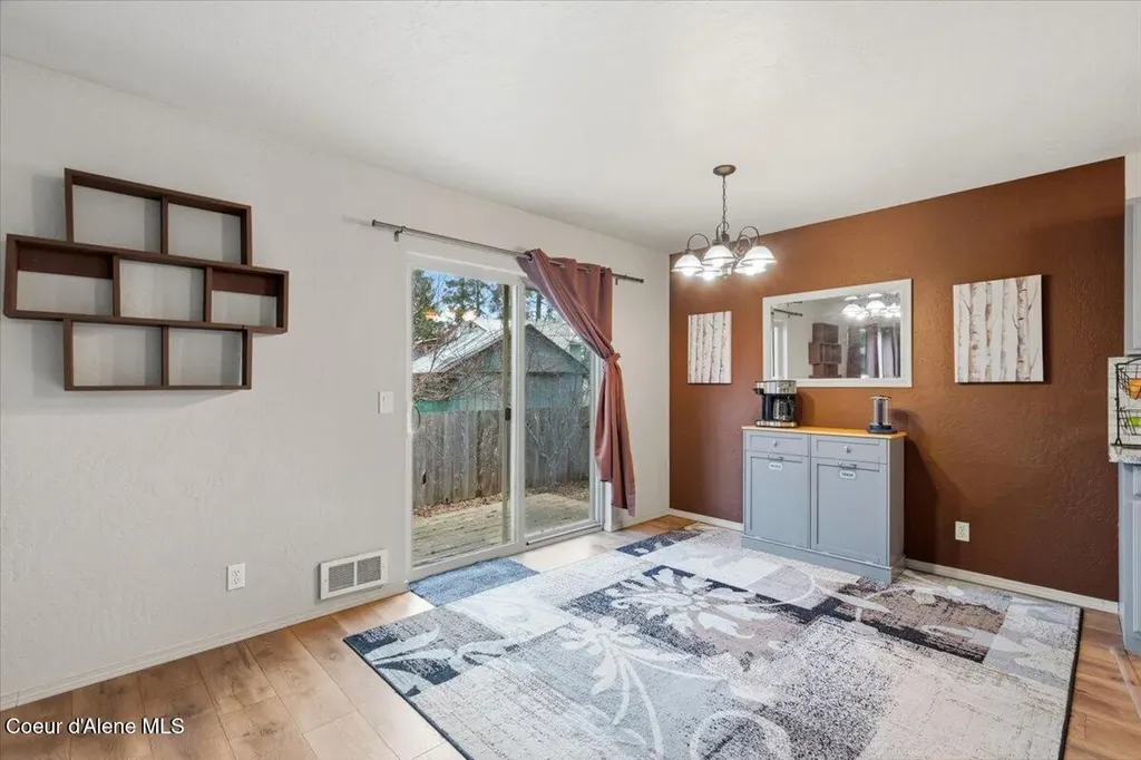 1210 Main Street Sandpoint ID 83864