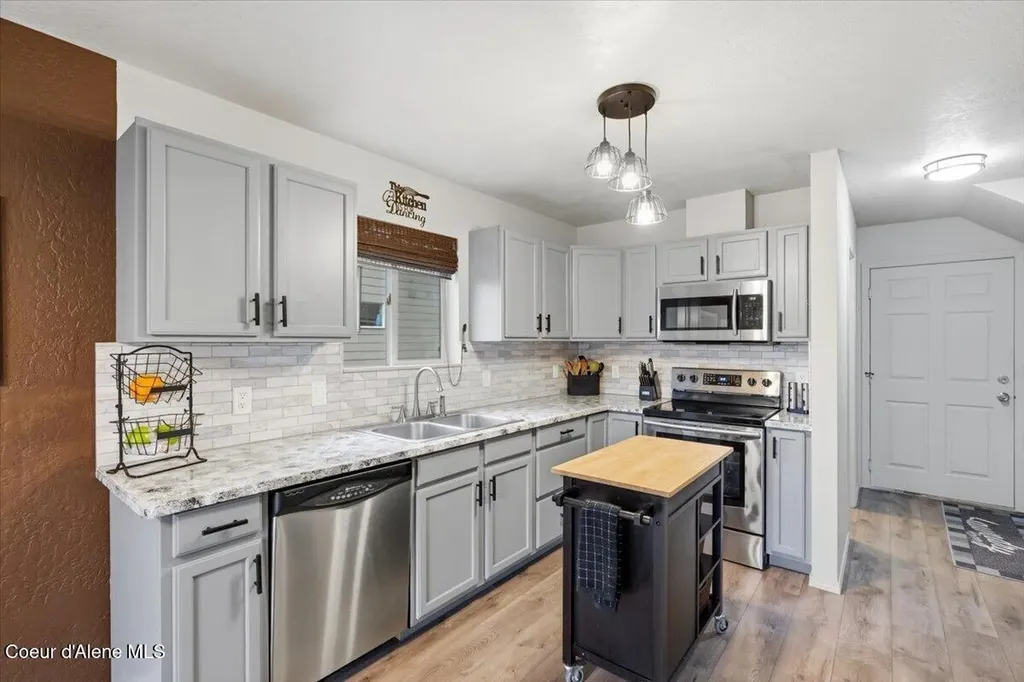 1210 Main Street Sandpoint ID 83864