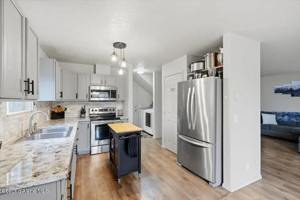 1210 Main Street Sandpoint ID 83864