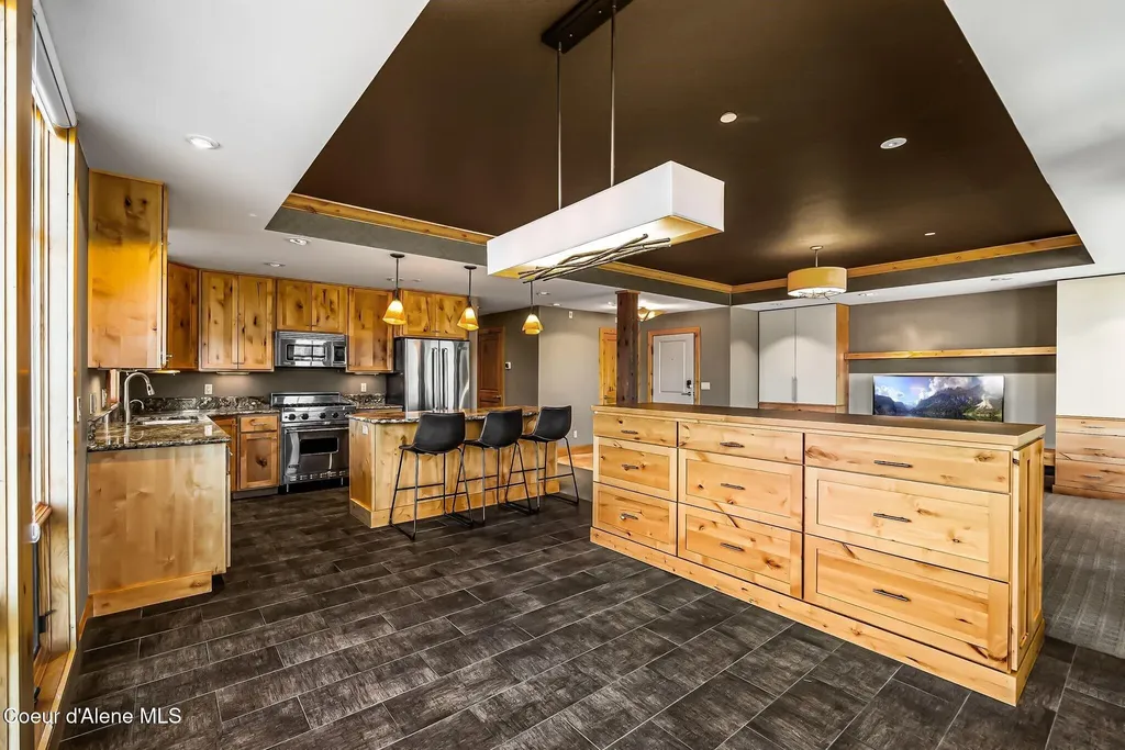 651 Dover Bay Parkway Dover ID 83825
