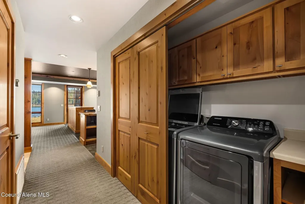 651 Dover Bay Parkway Dover ID 83825