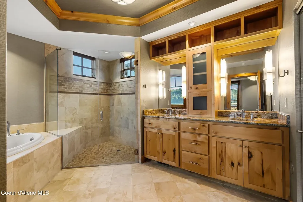 651 Dover Bay Parkway Dover ID 83825