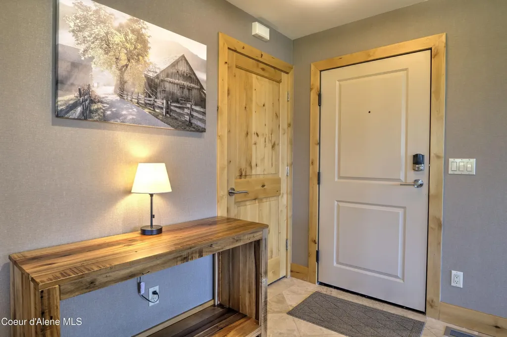 651 Dover Bay Parkway Dover ID 83825