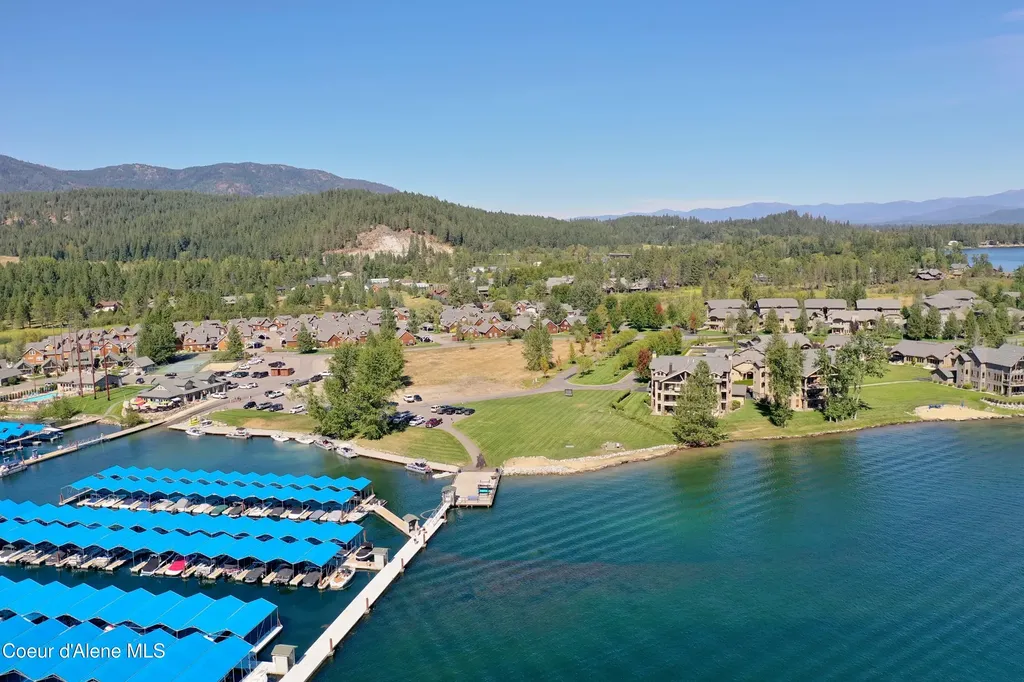 651 Dover Bay Parkway Dover ID 83825