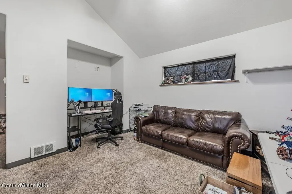 851 A Street Plummer ID 83851