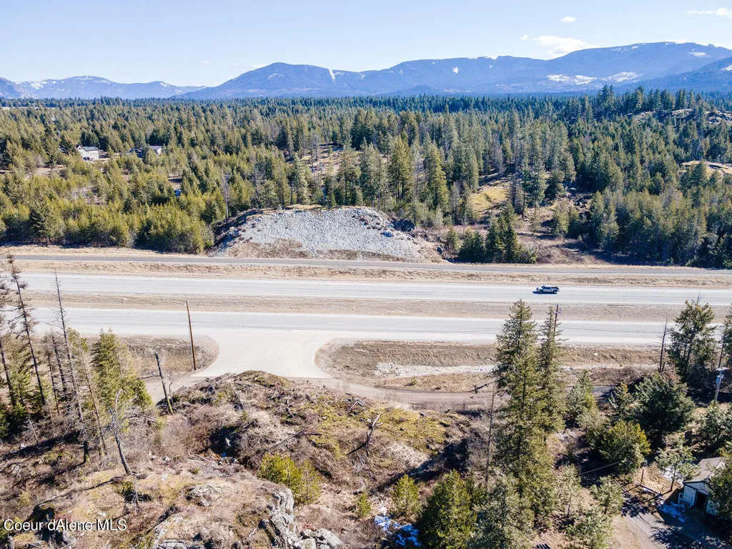 28789 N Highway 95 Athol ID 83801