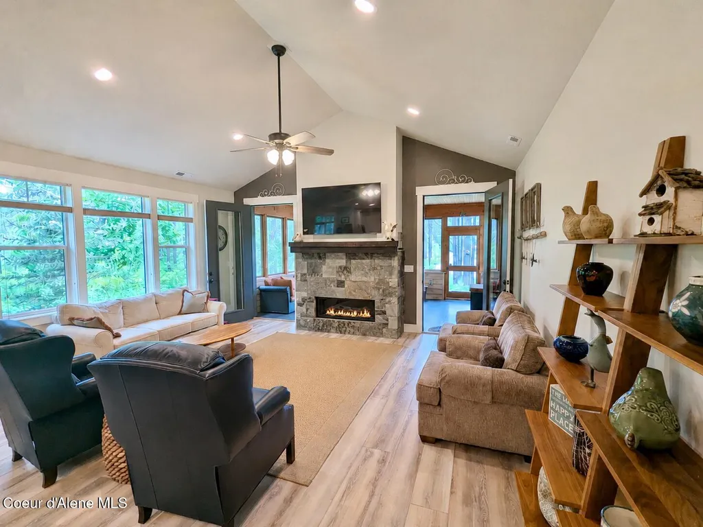 891 Ames Way Dover ID 83825