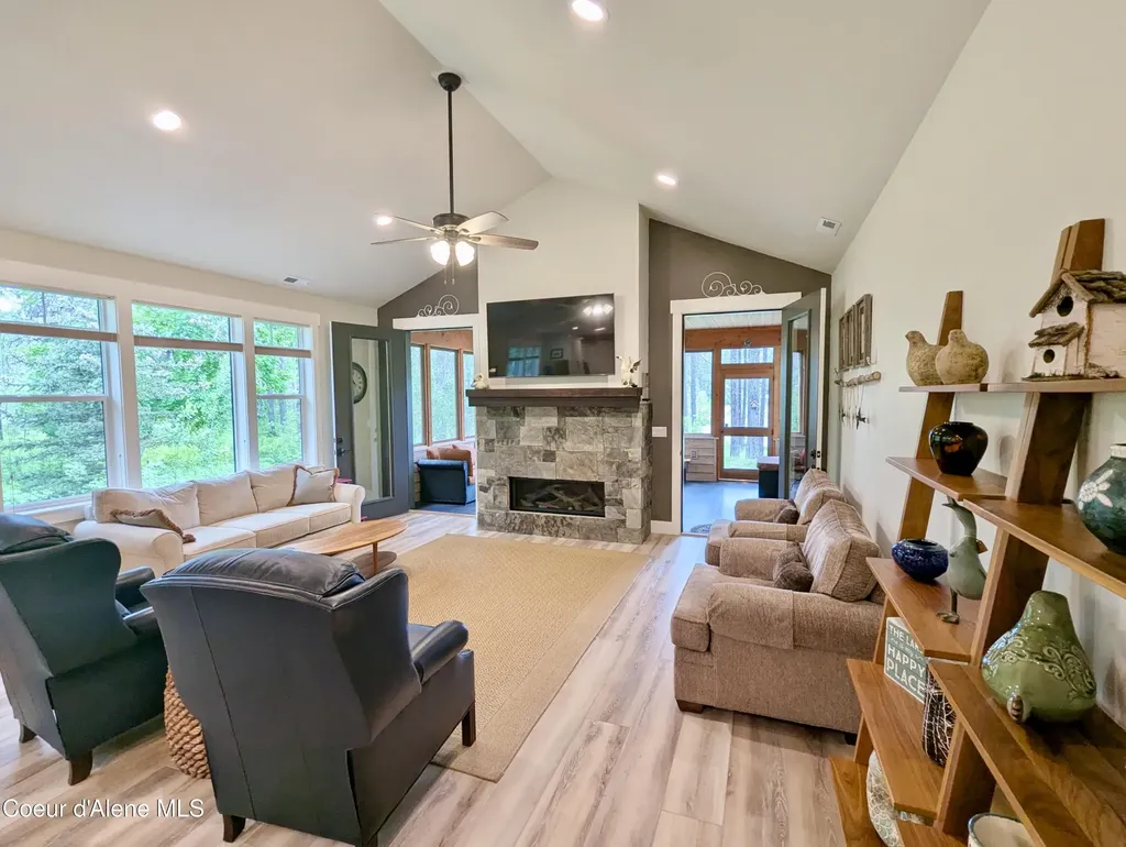 891 Ames Way Dover ID 83825