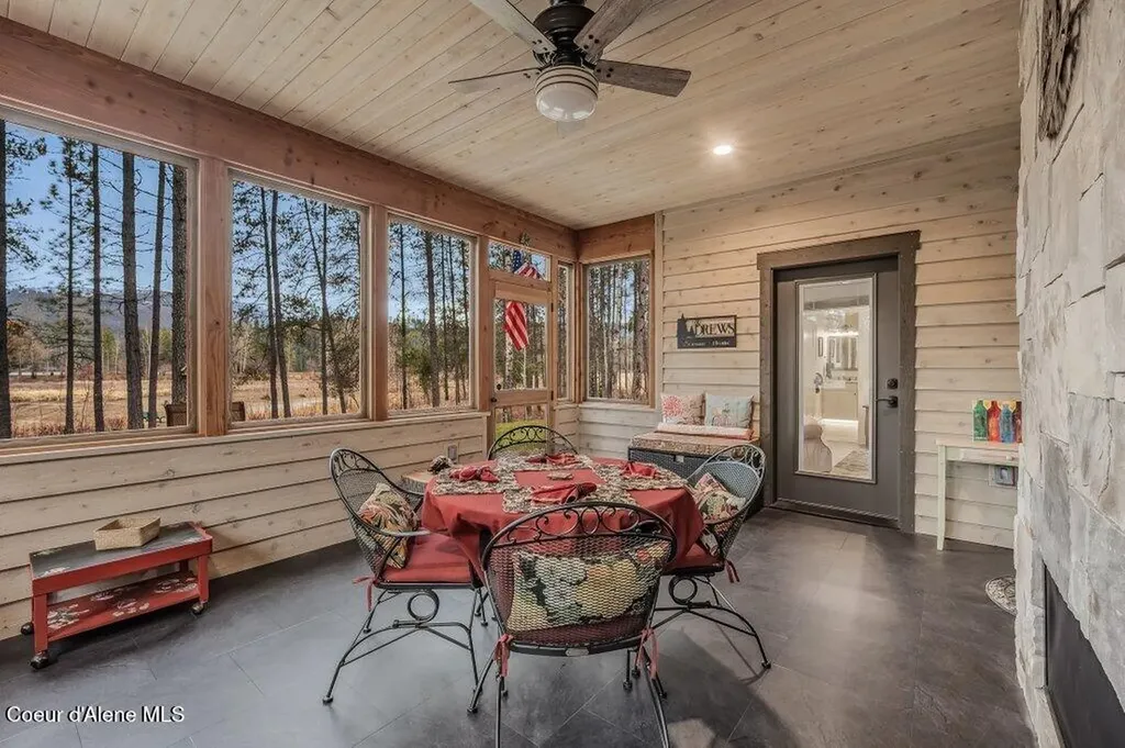 891 Ames Way Dover ID 83825