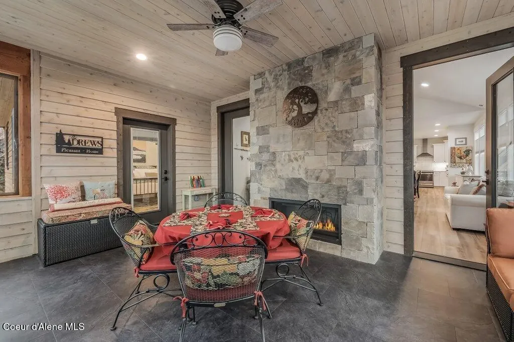 891 Ames Way Dover ID 83825