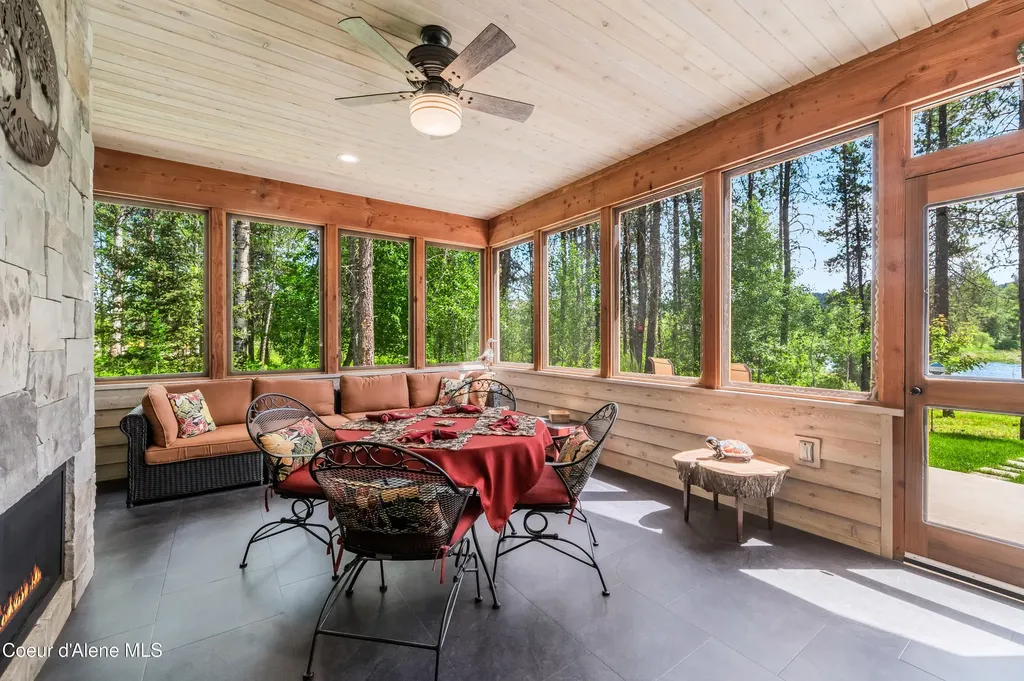 891 Ames Way Dover ID 83825