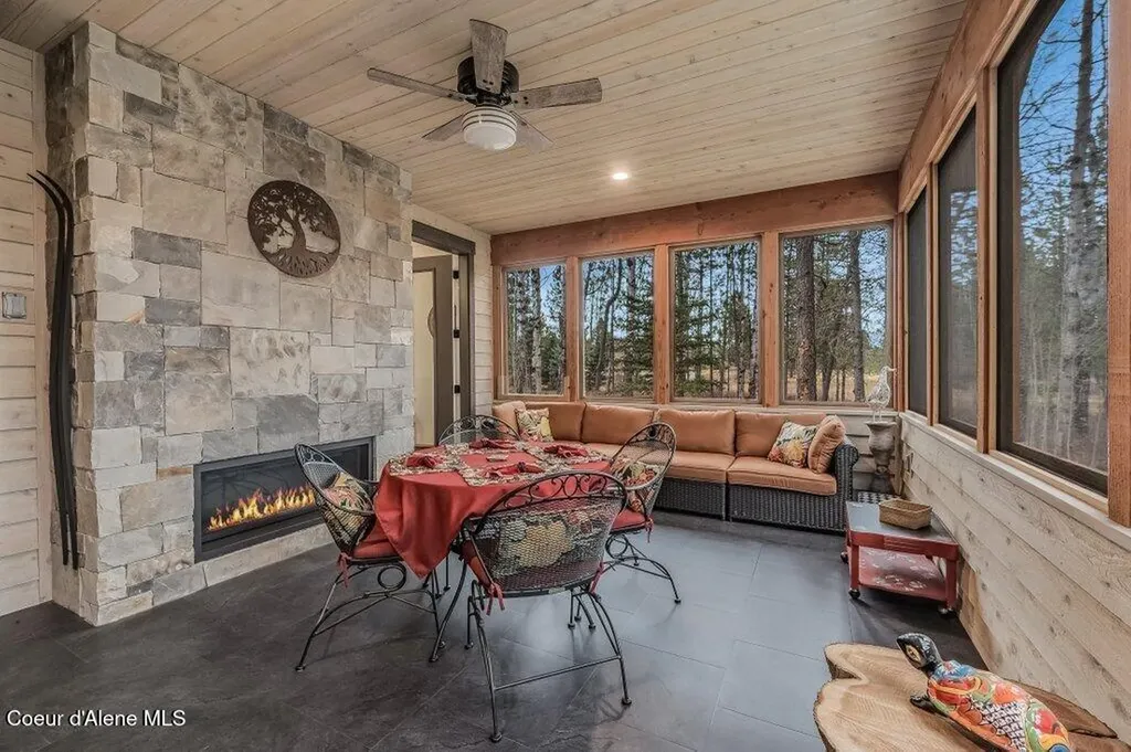891 Ames Way Dover ID 83825