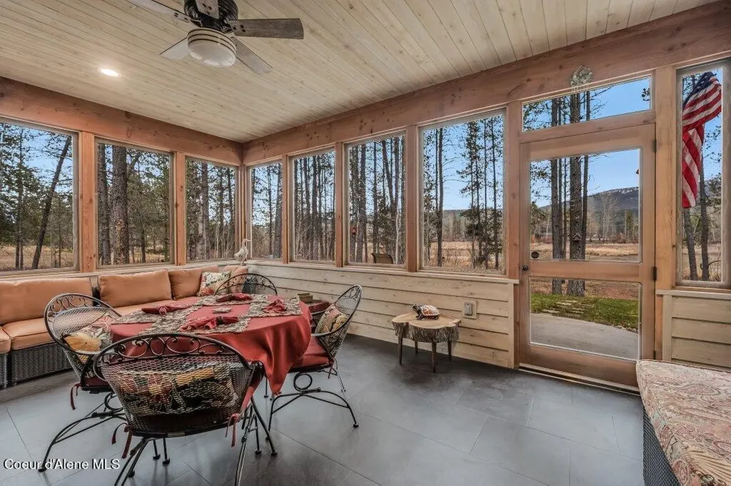 891 Ames Way Dover ID 83825