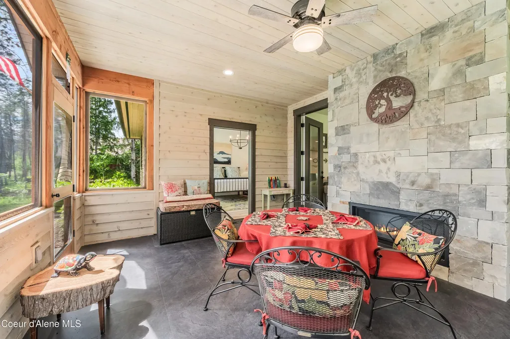 891 Ames Way Dover ID 83825