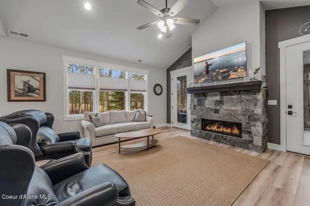 891 Ames Way Dover ID 83825