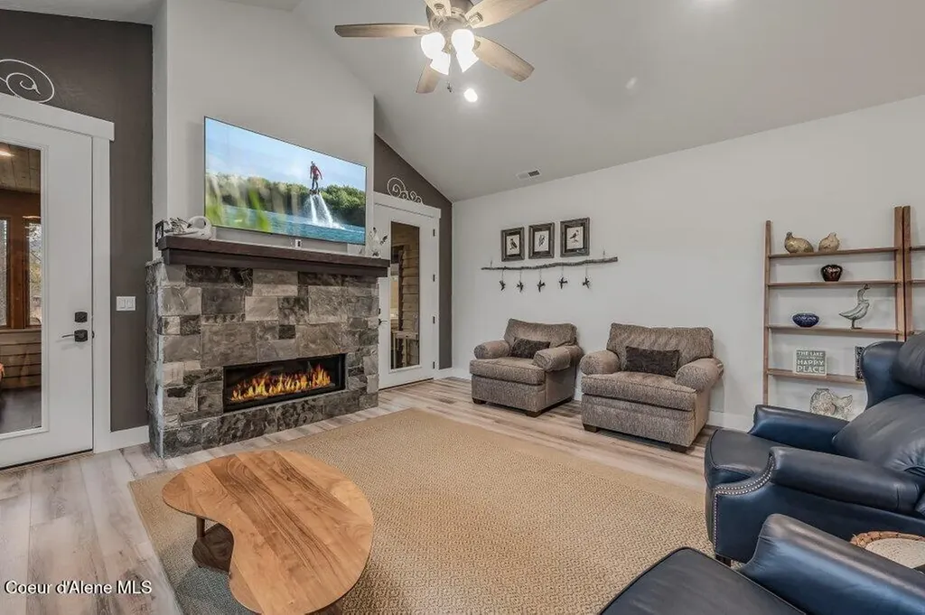 891 Ames Way Dover ID 83825