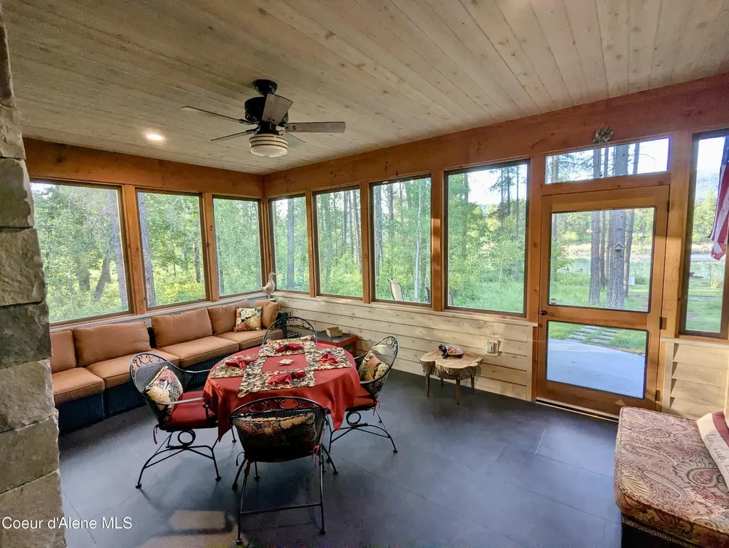 891 Ames Way Dover ID 83825