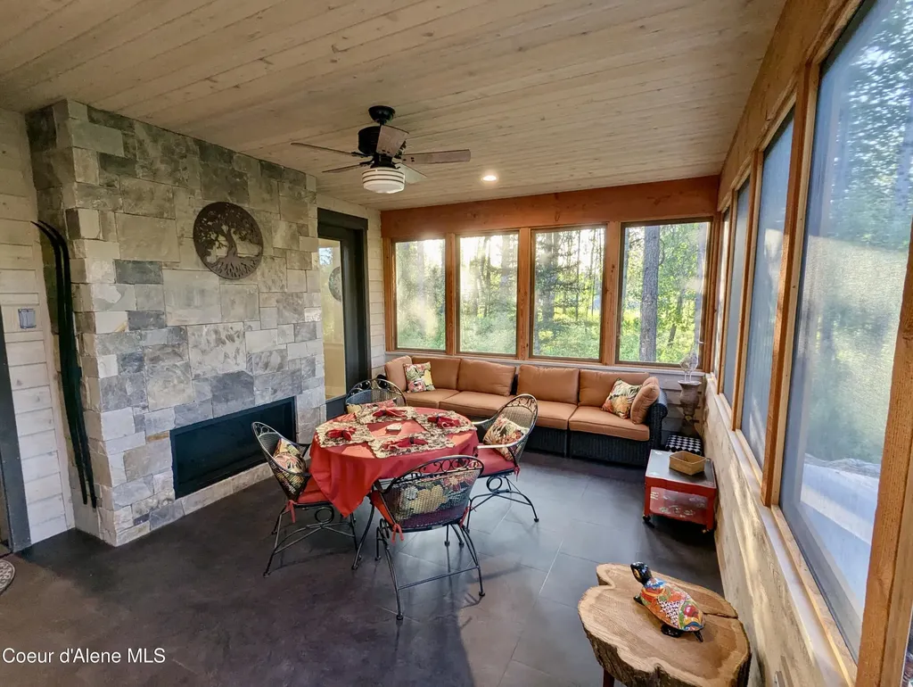891 Ames Way Dover ID 83825