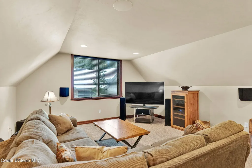 558 Grouse Hill Road Bonners Ferry ID 83805