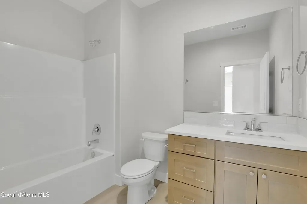 749 N Creative Way (lot 4) Post Falls ID 83854