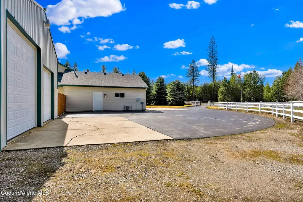 16649 N Sitka Road Rathdrum ID 83858