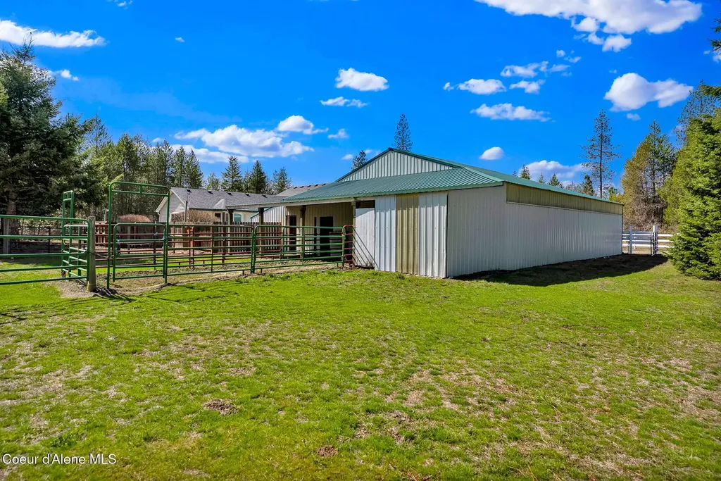 16649 N Sitka Road Rathdrum ID 83858