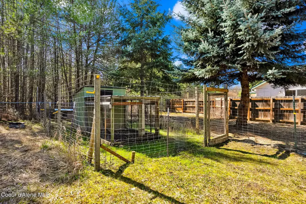 16649 N Sitka Road Rathdrum ID 83858